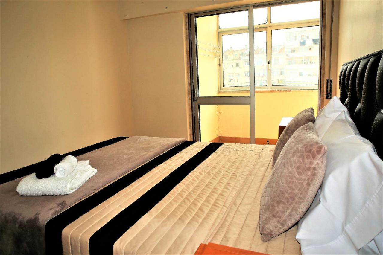 Supreme Areeiro Apartment Lisbon Bagian luar foto