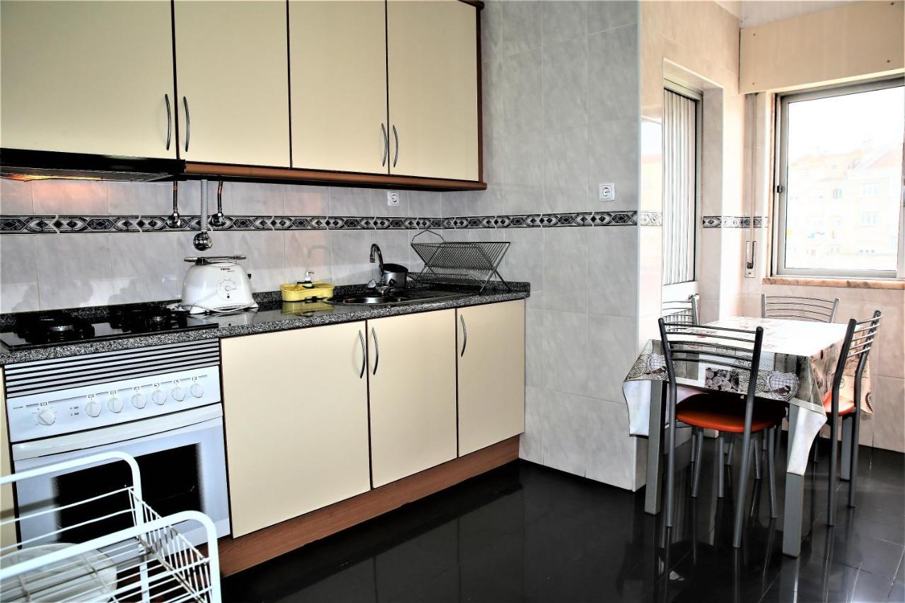 Supreme Areeiro Apartment Lisbon Bagian luar foto