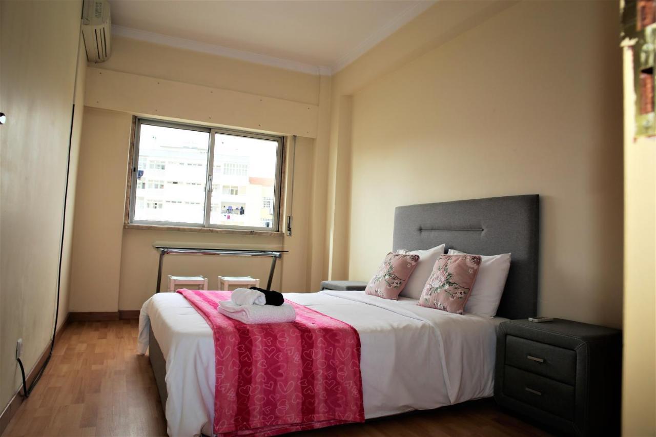 Supreme Areeiro Apartment Lisbon Bagian luar foto
